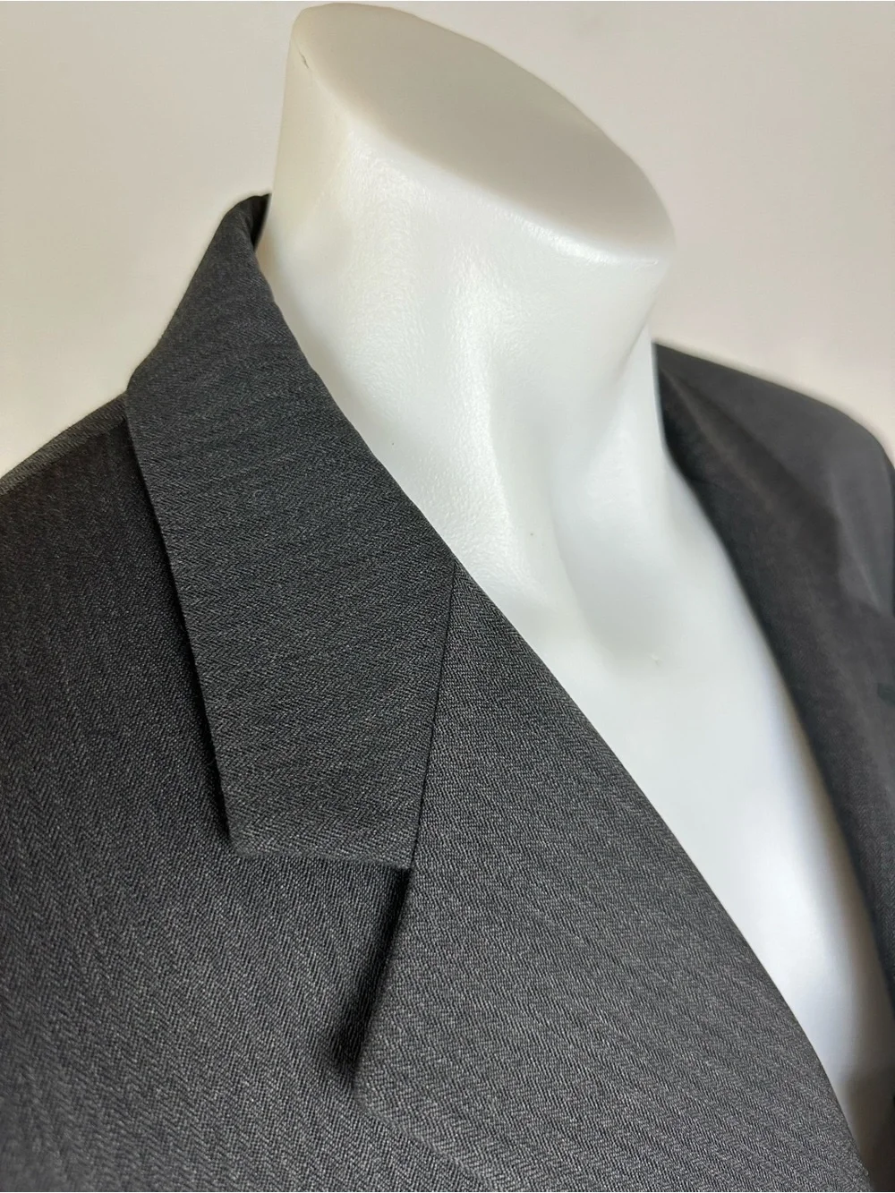 Brooks Brother’s Worsted Wool Blazer in Dark Charcoal